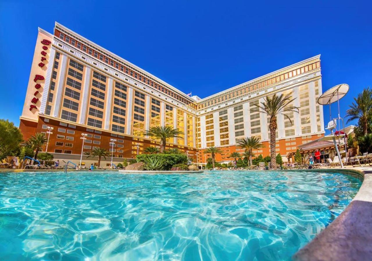 Resort South Point Casino & 4*