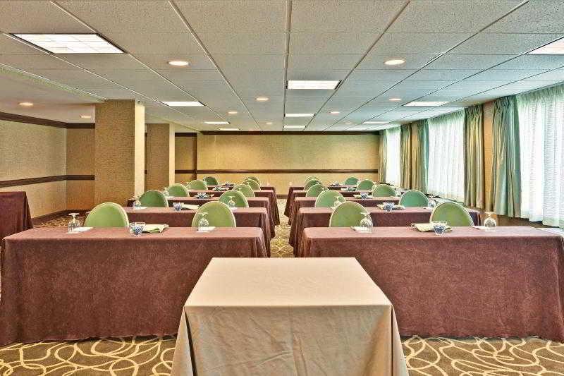 South Point Casino & Resort 4*